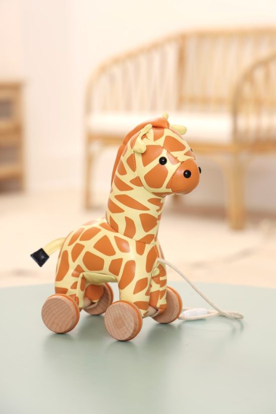 Baby To Love Gina the Pull Along Giraffe 12m+